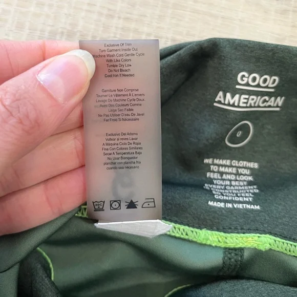 GOOD AMERICAN the dual life tonal biker shorts in heathered forest size 0 - Picture 9 of 14